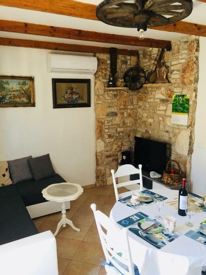 Apartment Josipa Premantura Εξωτερικό φωτογραφία